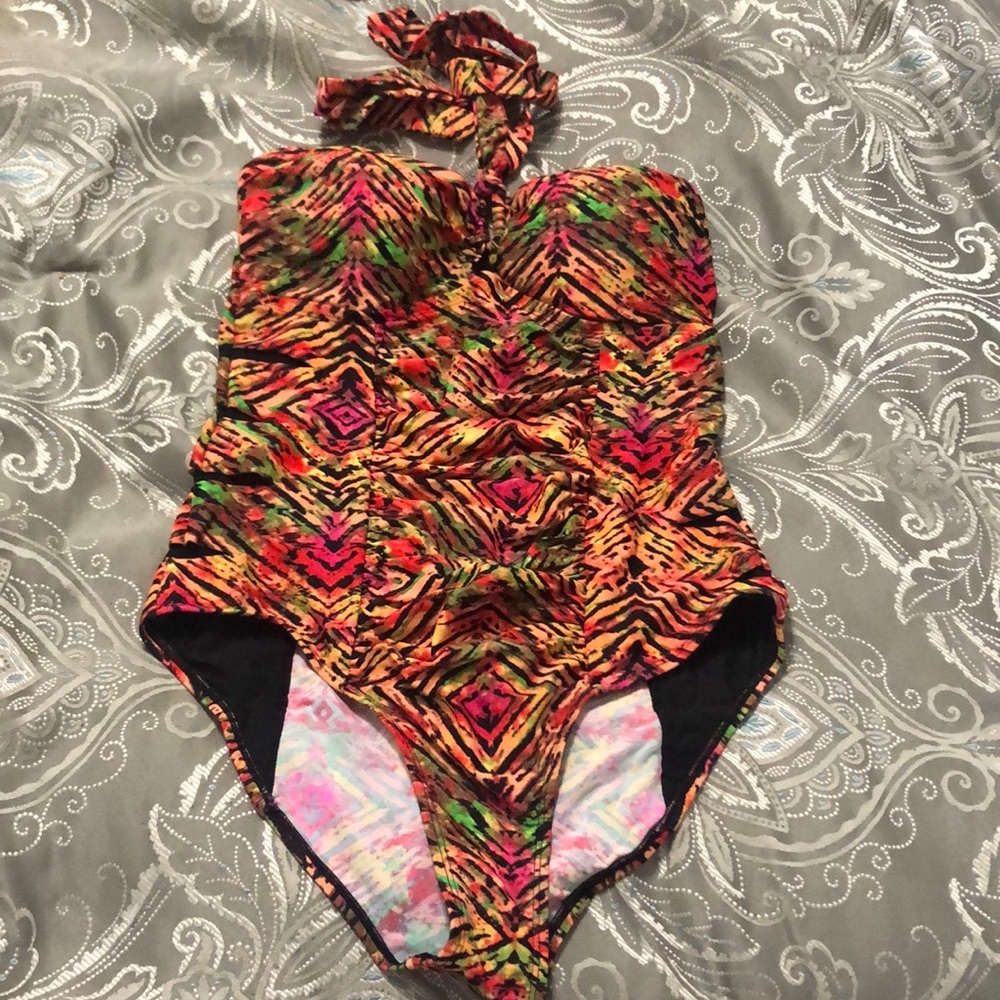Forever 21 Swim